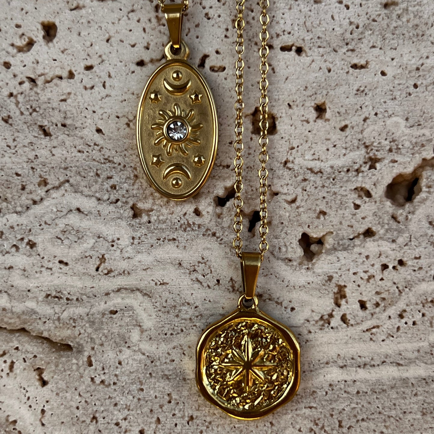 COLLAR ASTRAL