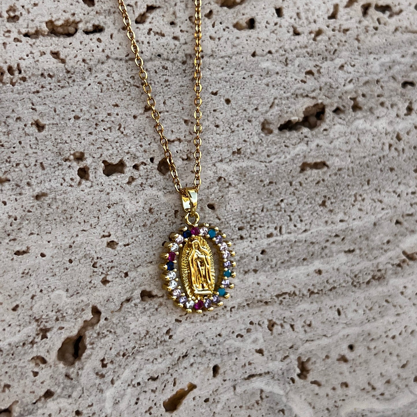 COLLAR VIRGEN