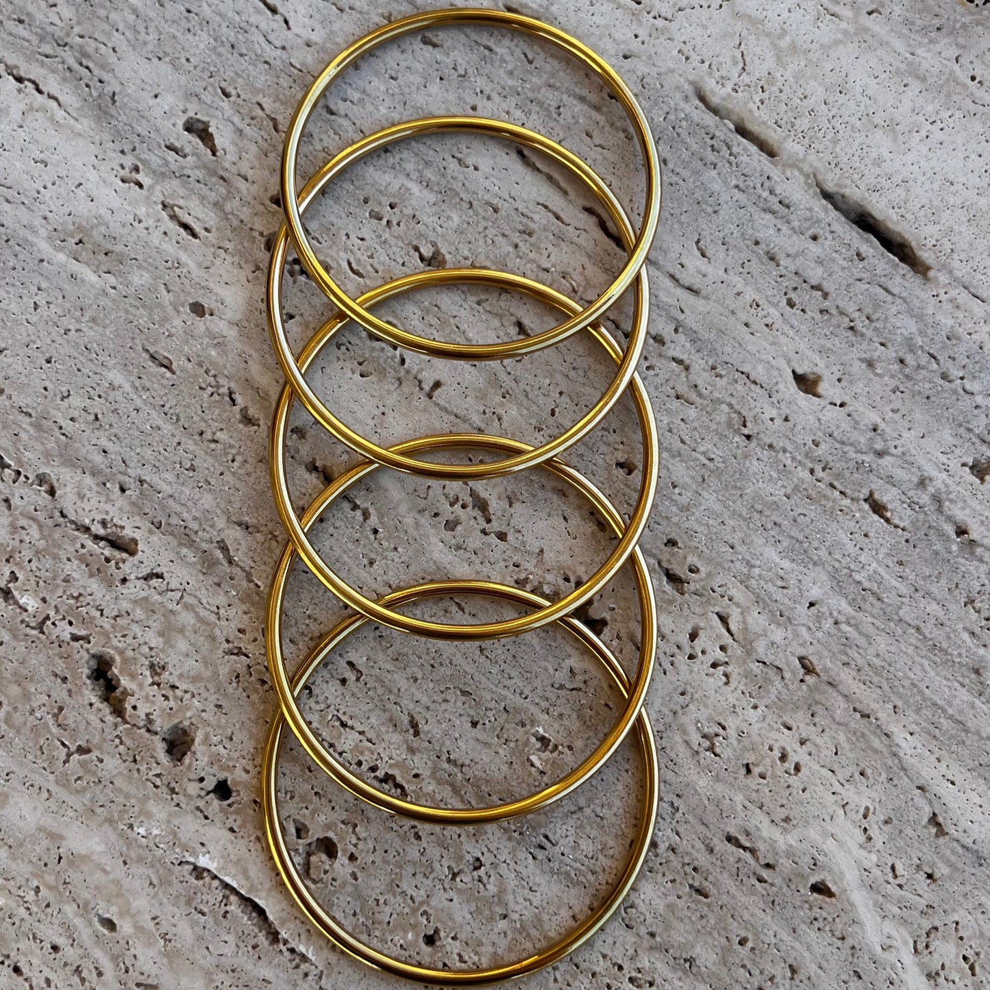 PULSEIRAS LOLA